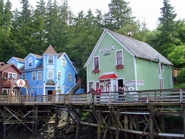 Dollys House Museum and other buildings